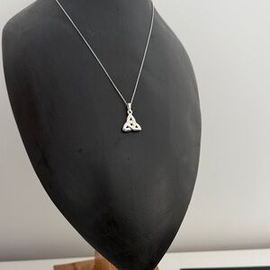 Solvar Celtic Knot Triquetra (Trinity Knot) Silver Pendant Necklace